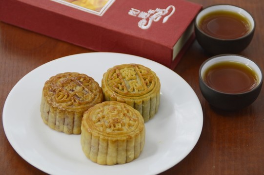 中秫月餅