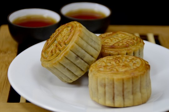 中秫月餅