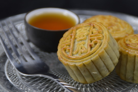 中秫月餅