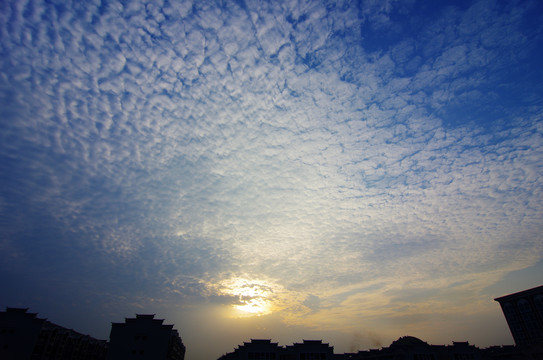 夕陽 云彩