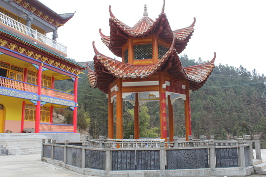 寺廟亭子