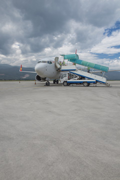 小型客機(jī) 機(jī)場停機(jī)坪
