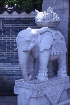 大象石雕