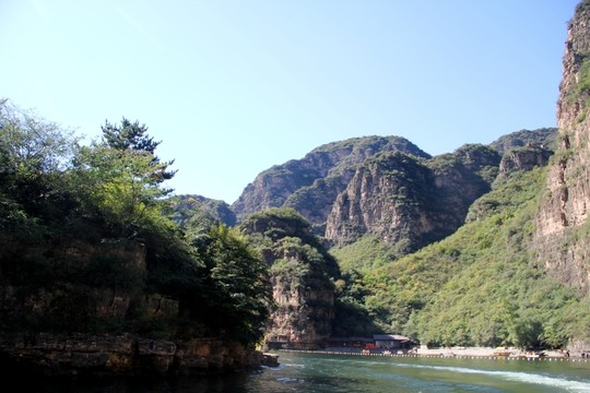 群山