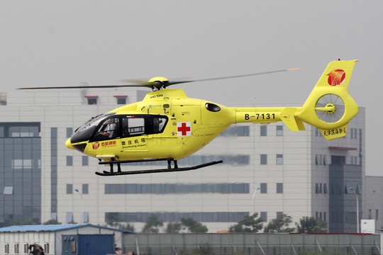 歐洲直升機(jī)EC135