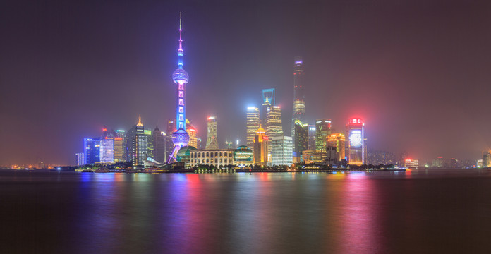 上海陸家嘴東方明珠夜景