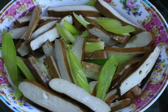 香干芹菜