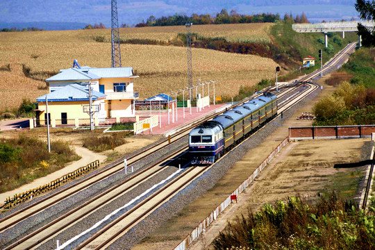 山村小站