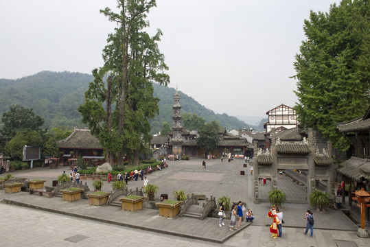 四川崇州街子古鎮(zhèn) 銀杏廣場(chǎng)