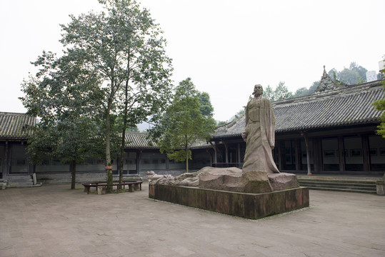 四川崇州街子古鎮(zhèn) 唐求雕像