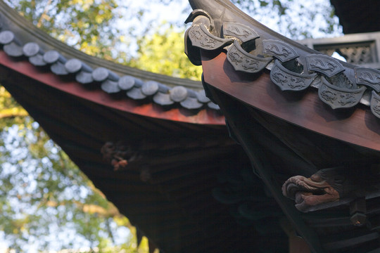 岳王廟