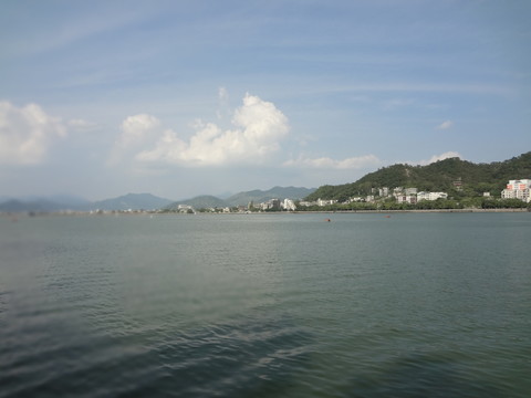 廣濟(jì)橋江景