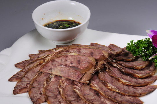 五香牛肉