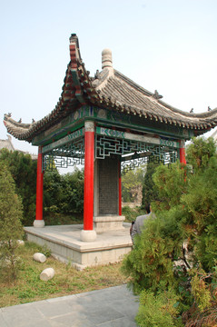 孔子墓 四角亭