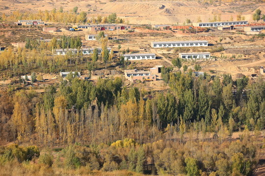 小山村
