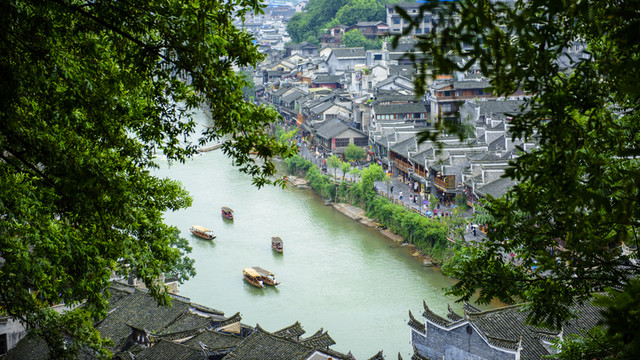 眺望沱江