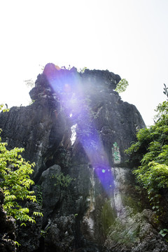 奇峰異石