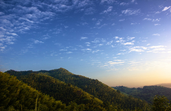 群山