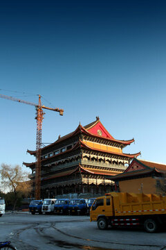 秋天 榆樹 寺廟
