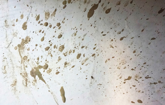 白墻 泥點