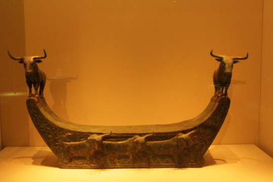 青銅枕