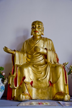 鍍金佛像