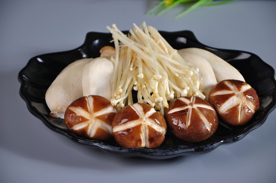 菌菇拼盤 香菇 火鍋配菜