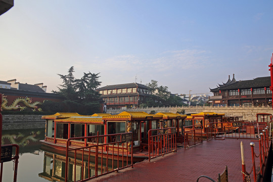秦淮河畫(huà)舫