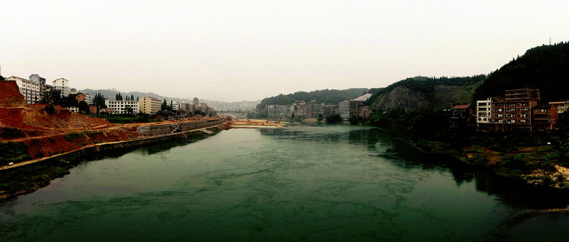 清水江畔鏡屏城