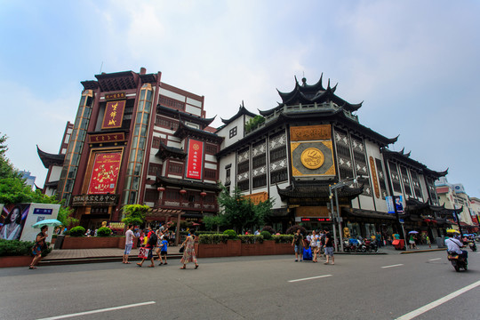 上海福佑路商業(yè)街老鳳祥樓紫錦城