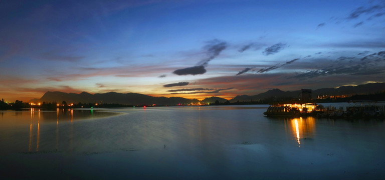 滇池西山夜景全景（高清大圖）
