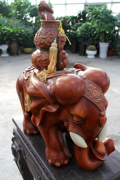 木雕 大象