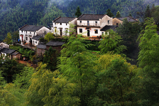 木梨硔村