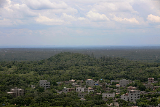小山村