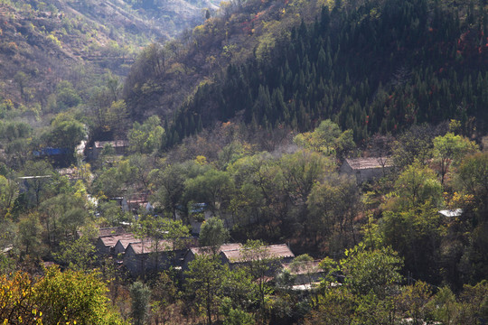 小山村