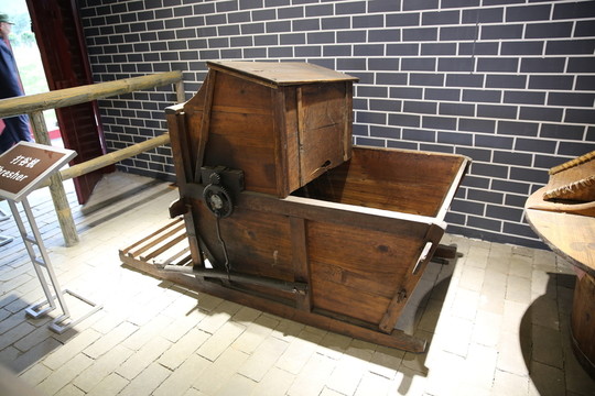 打谷機(jī)
