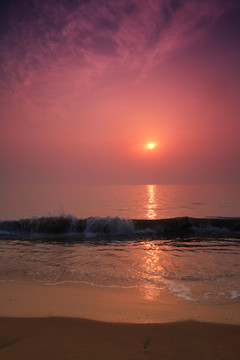海上日出