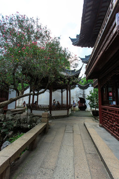 上海豫園古井亭藏寶樓