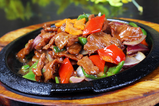 鐵板牛肉