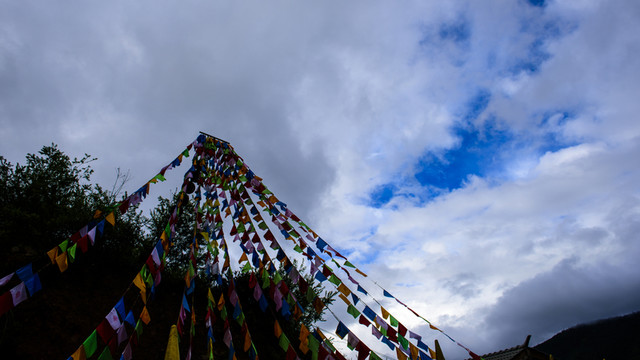 經(jīng)幡