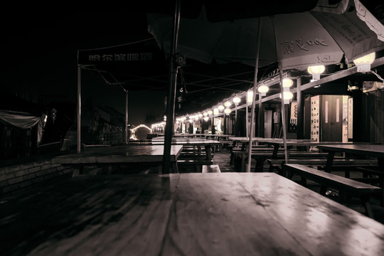 古鎮(zhèn)夜色