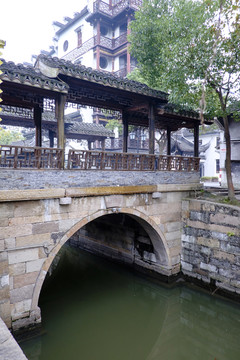 小橋流水