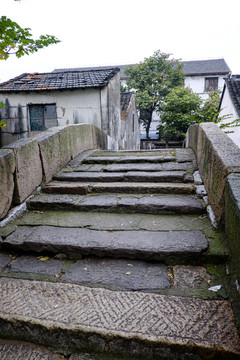 古橋