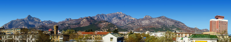 泰山岱廟 泰山全景