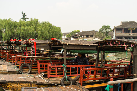 江南古鎮(zhèn) 烏篷船