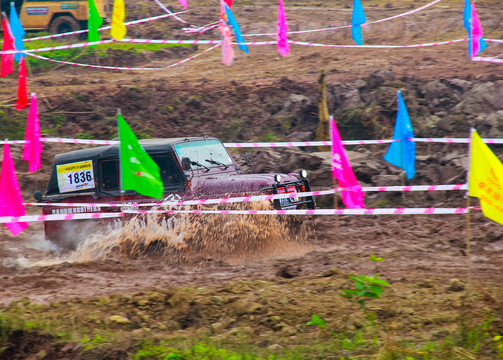業(yè)余越野車賽