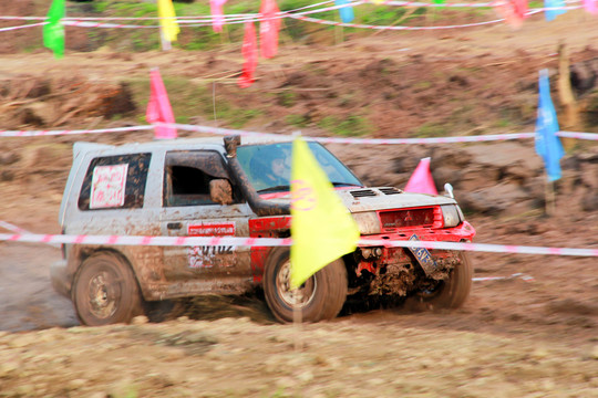業(yè)余越野車賽