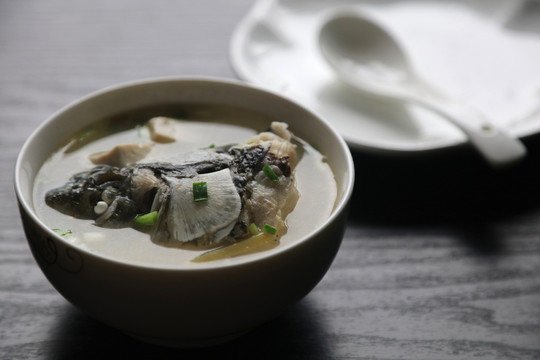 魚頭豆腐湯