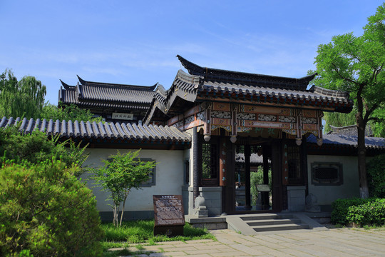 濟(jì)南大明湖公園