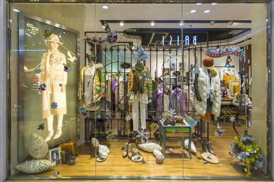 服裝店櫥窗展示設(shè)計